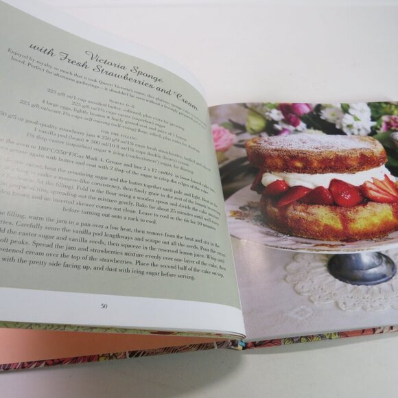 Style Me Vintage Tea Parties Hardback 8x8" 144pgs spans 1930s, 1940s, 1950s - Picture 15 of 16